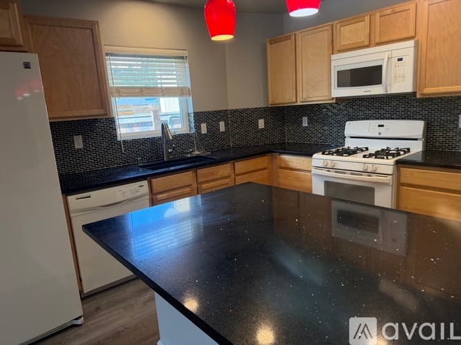 Pacific House: 131 Elise Court