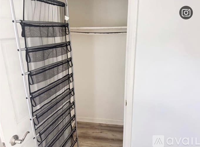 Atlanta Apartment: 2718 Miles Cir