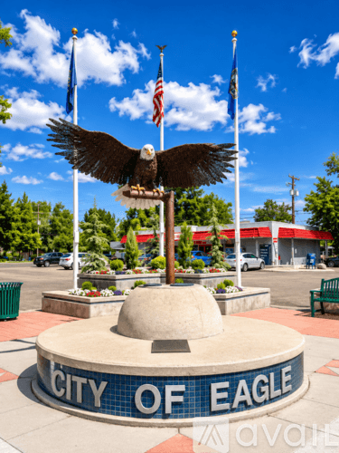 Eagle House: 394 South Harlan Place