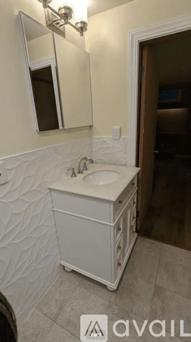 Worcester Apartment: 31 Brookshire Road