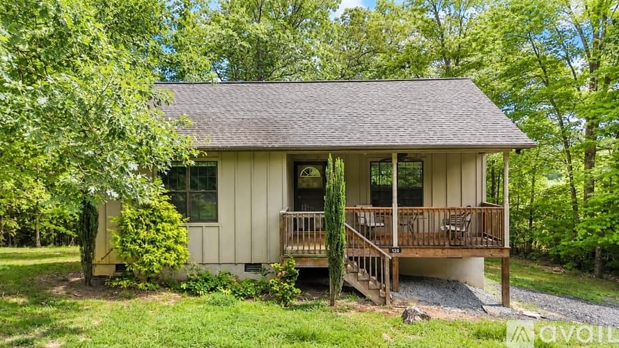 Marion House: 120 Barefoot Ridge Dr
