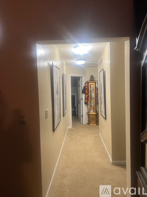 Lakemoor House: 659 Arbor Cir