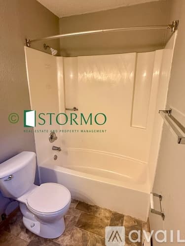 St. Cloud Apartment: 519 14th St S