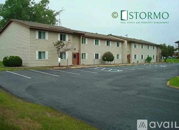 Elk River Apartment: 365 Baldwin Ave NW