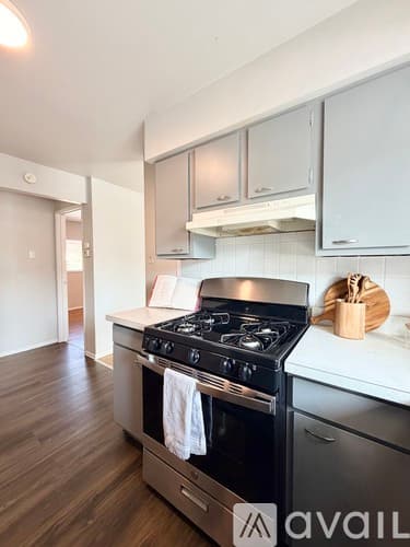 St. Louis Apartment: 2827 Lemay Ferry Rd
