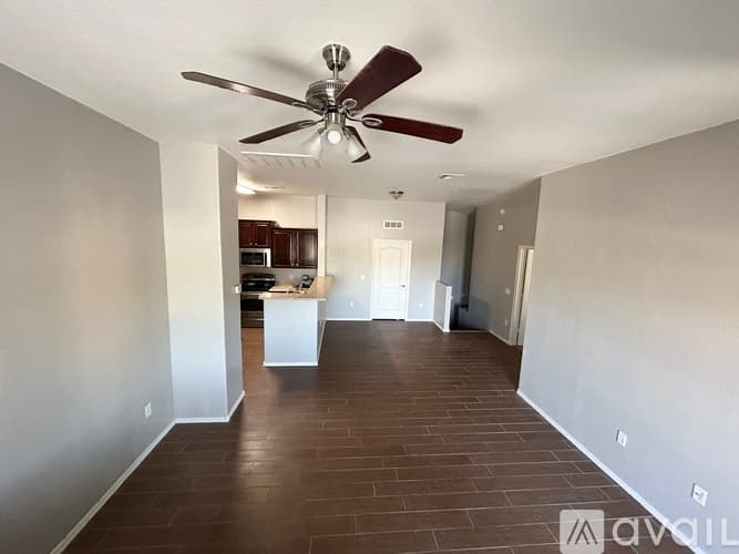 Goodyear Townhome: 356 North 169th Avenue