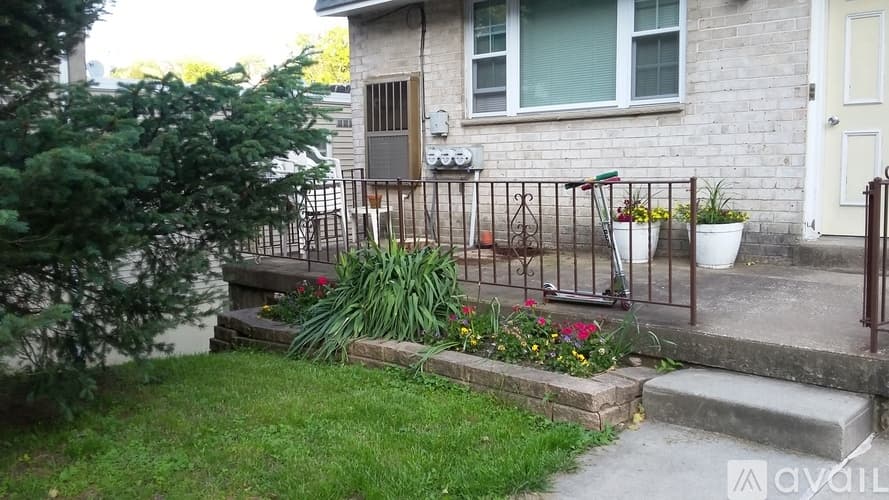 Philadelphia Apartment: 289 Greenough St