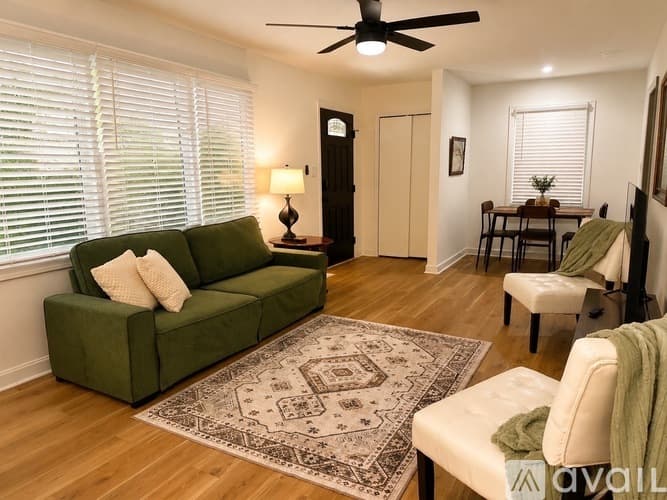 North Augusta House: 105 Bordeaux St
