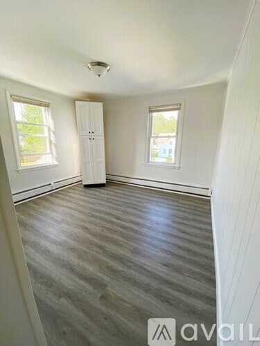 Bristol Apartment: 61 Charles St