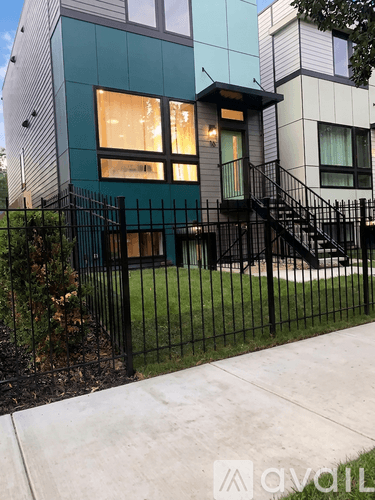 Chicago Apartment: 16 West 44th Street