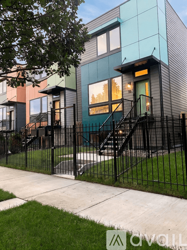 Chicago Apartment: 16 West 44th Street