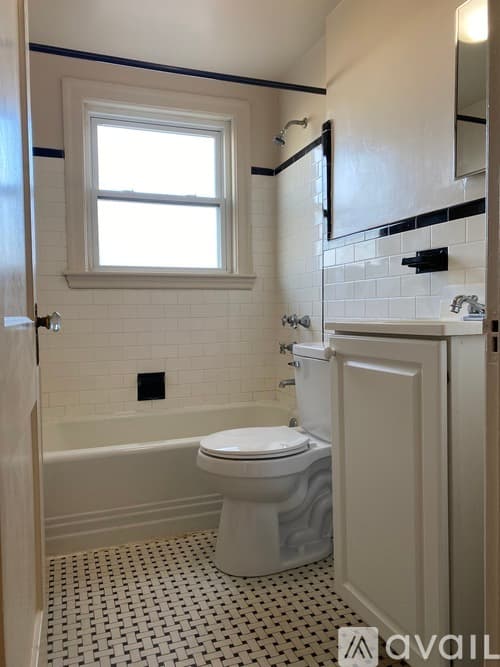 Waltham Apartment: 53 Nathan Rd