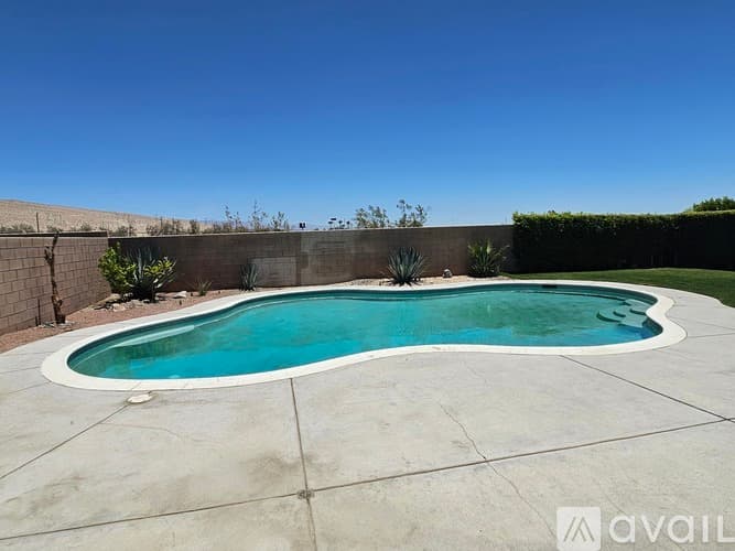 Cathedral City House: 27766 Tangelo St