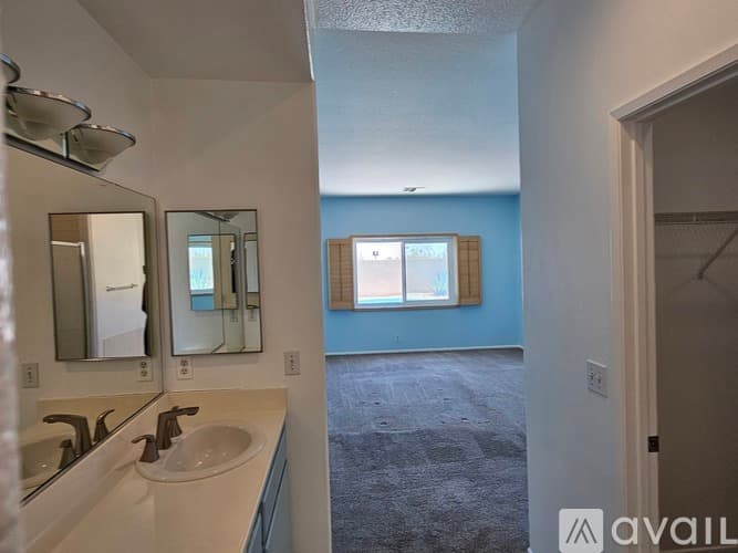 Cathedral City House: 27766 Tangelo St