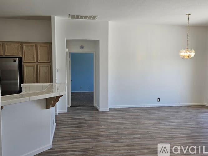 Cathedral City House: 27766 Tangelo St
