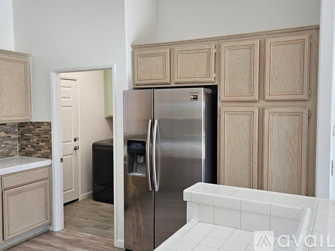 Cathedral City House: 27766 Tangelo St