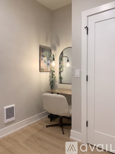 Chicago Apartment: 16 West 44th Street