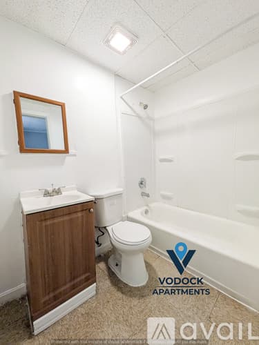 Holyoke Apartment: 168 Essex St