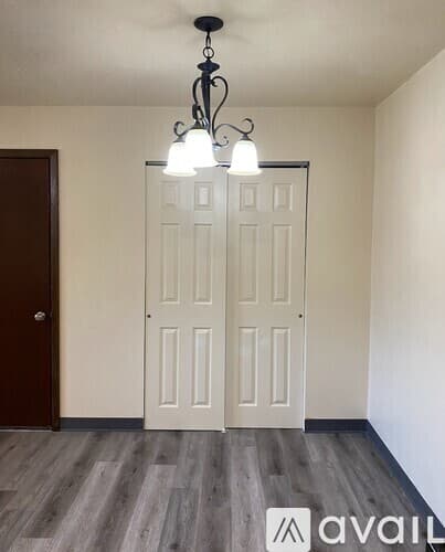 Fairfax Apartment: 22 1st St NW