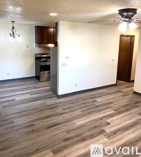 Fairfax Apartment: 22 1st St NW