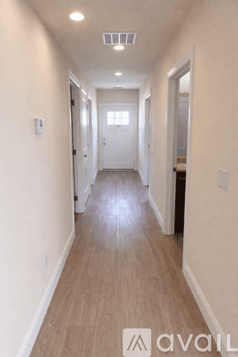 Washington House: 21 Longbranch Dr
