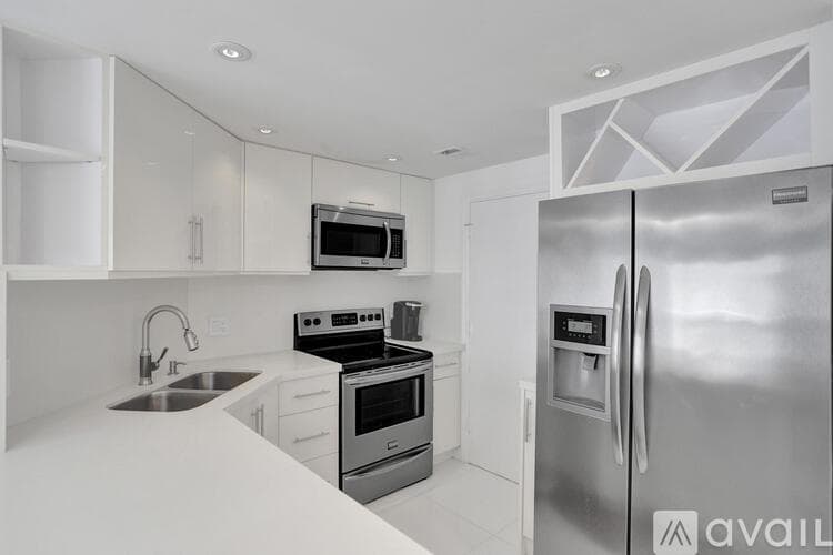 Pompano Beach Condo: 133 N Pompano Beach Blvd