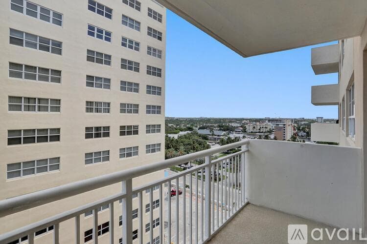 Pompano Beach Condo: 133 N Pompano Beach Blvd