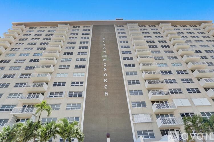 Pompano Beach Condo: 133 N Pompano Beach Blvd