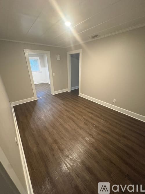 Metter House: 550 S Rountree St
