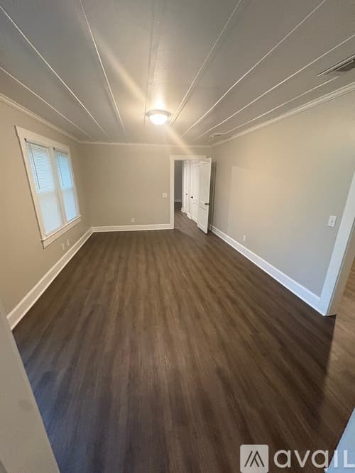 Metter House: 550 S Rountree St