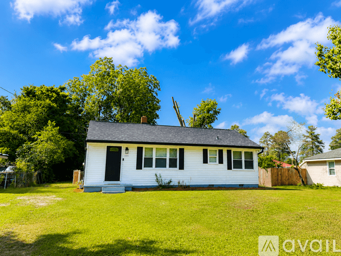 North Augusta House: 105 Bordeaux St