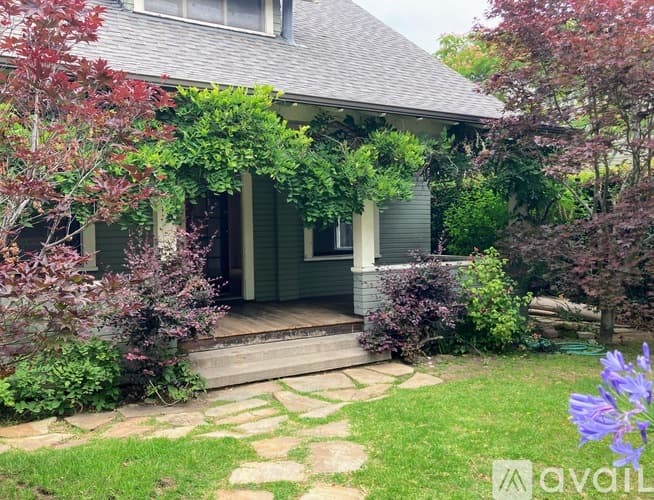 Santa Barbara House: 1520 Bath Street