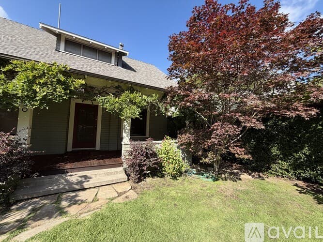Santa Barbara House: 1520 Bath Street