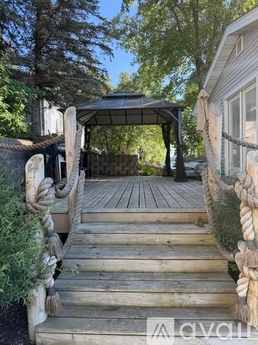 Kimball House: 16541 Carnelian Rd