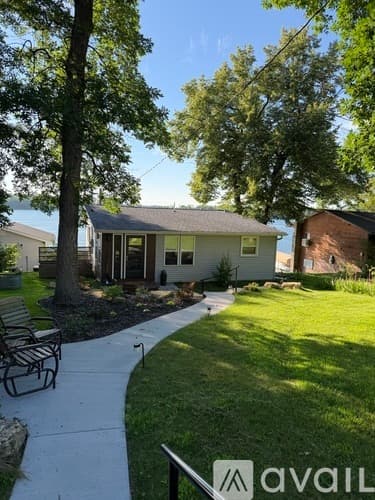 Kimball House: 16541 Carnelian Rd