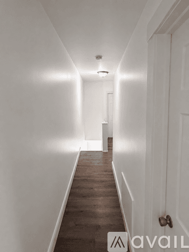 Philadelphia House: 125 N Sickels St