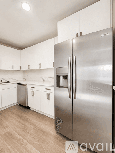 Los Angeles Apartment: 4957 Kester Ave