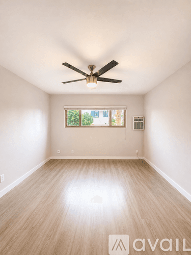 Los Angeles Apartment: 4957 Kester Ave