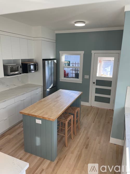 Portland Apartment: 4418 N Vancouver Ave Urban Pad