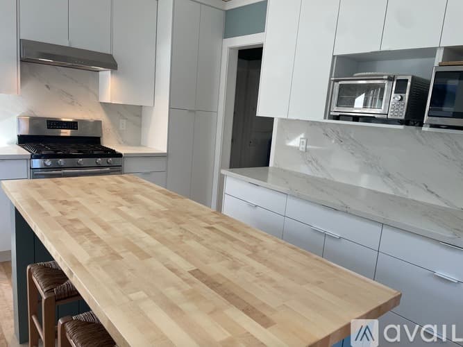 Portland Apartment: 4418 N Vancouver Ave Urban Pad