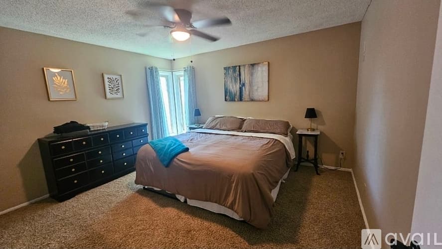 Wichita House: 3811 North Somerset Street