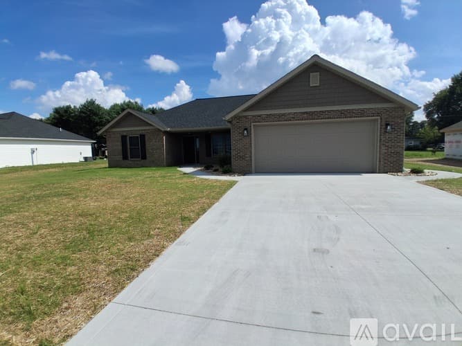 Jasper House: 1453 W Todd Ln