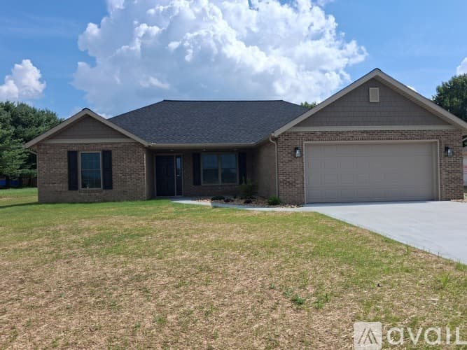 Jasper House: 1453 W Todd Ln