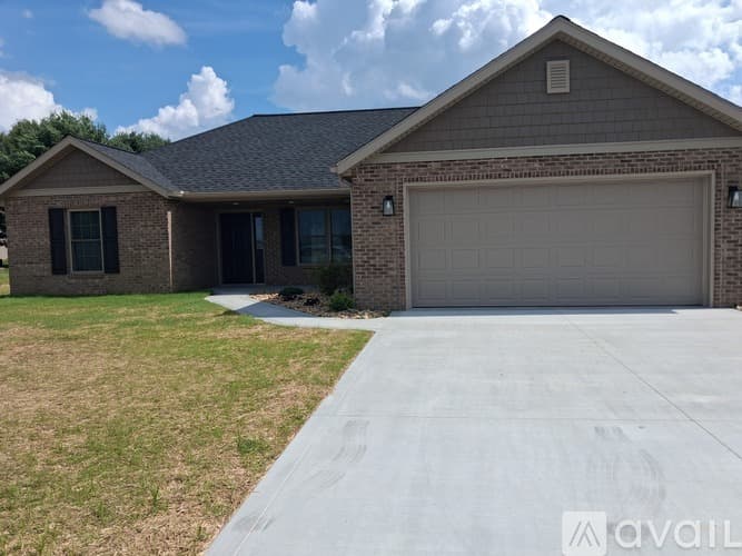 Jasper House: 1453 W Todd Ln