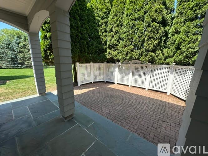 Westport House: 6 Sherwood Farms Lane