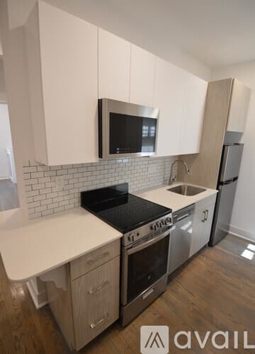 Boston Apartment: 11 Peterborough St