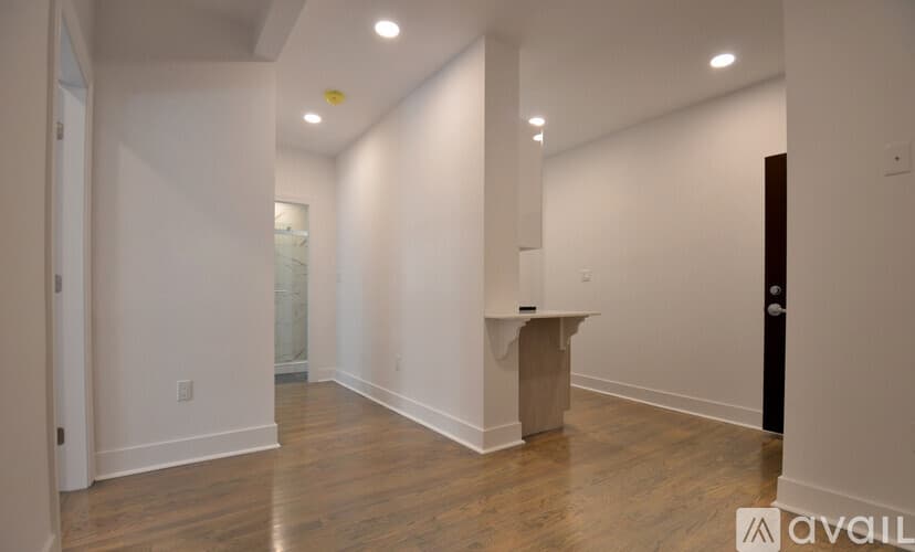 Boston Apartment: 11 Peterborough St