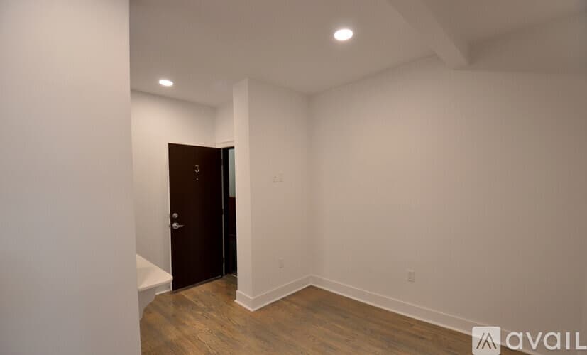 Boston Apartment: 11 Peterborough St