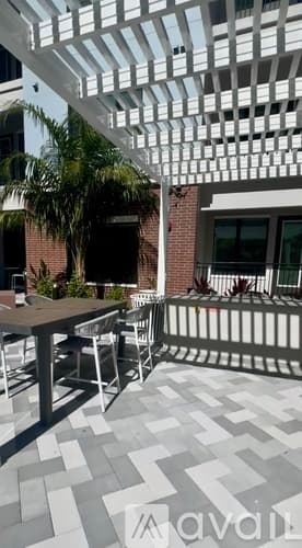 Tampa Apartment: 1703 N Florida Ave