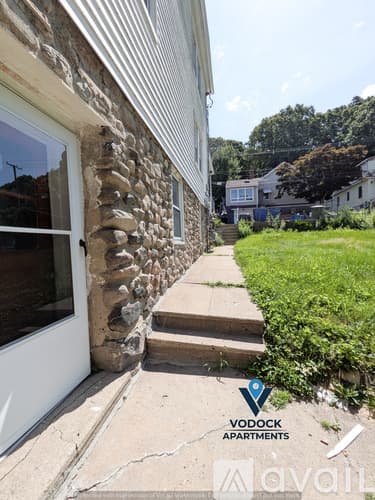 Waterbury Apartment: 417 N Walnut St